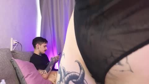 Snapshot of somniya chatting on 11/24/25, 10:26 somniya online show from 11/24/25, 10:26