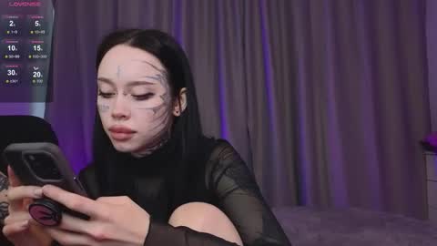 Snapshot of somniya chatting on 11/26/25, 10:38 somniya online show from 11/26/25, 10:38