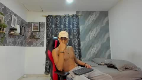 Snapshot of son_hades chatting on 05/22/26, 04:34 son_hades online show from 05/22/26, 04:34