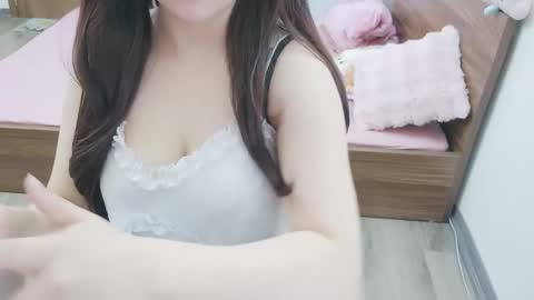 Snapshot of sonaluv chatting on 04/26/26, 12:14 Sona online show from 04/26/26, 12:14