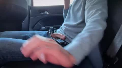 Snapshot of sondages chatting on 10/17/25, 07:33 Sondages online show from 10/17/25, 07:33