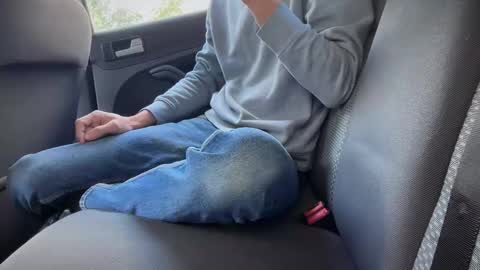 Snapshot of sondages chatting on 10/26/25, 11:49 Sondages online show from 10/26/25, 11:49