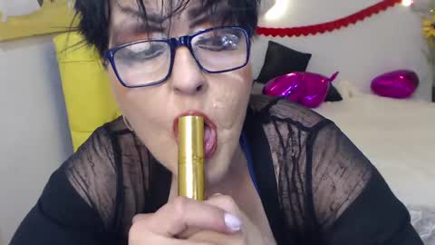 sondrariddle online show from 02/22/25, 10:42