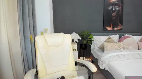 Sonia  Rey online show from 07/20/26, 02:30