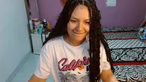 sonialatin69 online show from 12/30/24, 01:25