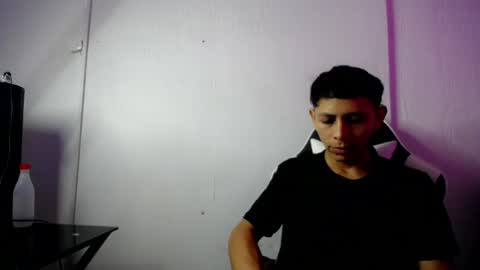 sonic_jess07 online show from 06/01/26, 11:45