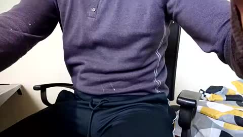 Snapshot of sonicegay chatting on 02/21/25, 01:33 sonicegay online show from 02/21/25, 01:33