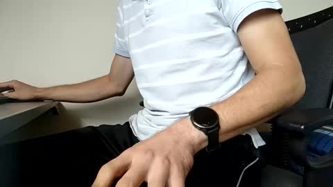 Snapshot of sonicegay chatting on 09/17/25, 10:28 sonicegay online show from 09/17/25, 10:28