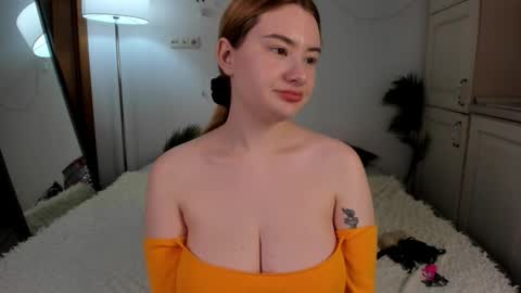 Snapshot of sonya_baby chatting on 10/10/25, 02:05 SONIA online show from 10/10/25, 02:05