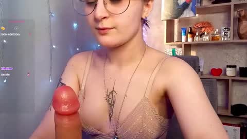 Snapshot of sonya_mikki chatting on 02/25/25, 02:58 Sonya  online show from 02/25/25, 02:58