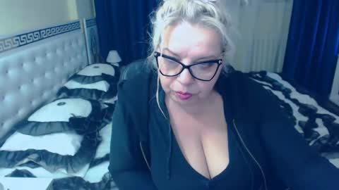 Sonya online show from 12/19/24, 05:29