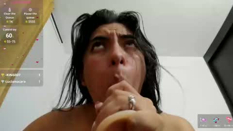 Snapshot of sophia_118 chatting on 03/08/25, 12:33 sophia_118 online show from 03/08/25, 12:33