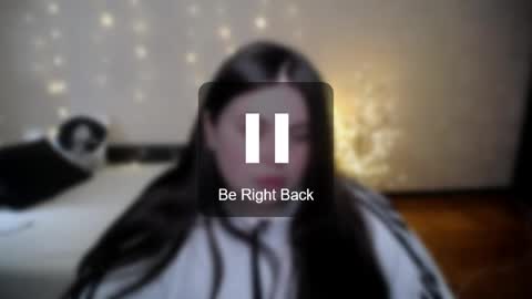 sophia__olsen online show from 04/11/26, 07:45