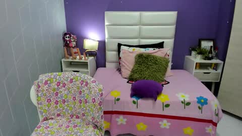 Sophia online show from 11/15/25, 03:52