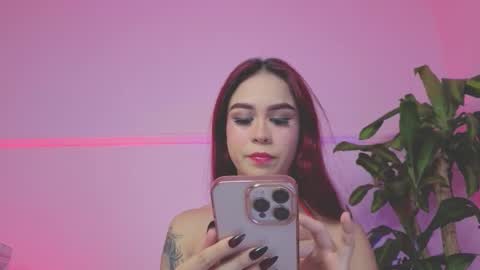 Snapshot of sophia_berryy chatting on 10/25/25, 11:32 Sophia Independent model online show from 10/25/25, 11:32