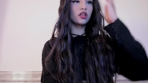 Sophia online show from 02/05/26, 09:41