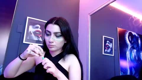 Snapshot of sophia_dk chatting on 02/25/25, 05:47 sophia hottie online show from 02/25/25, 05:47