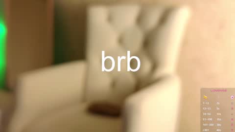 Snapshot of sophia_dreamy chatting on 01/12/25, 04:42 Sophia online show from 01/12/25, 04:42