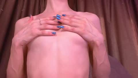 Snapshot of sophia_dreamy chatting on 02/21/25, 07:56 Sophia online show from 02/21/25, 07:56