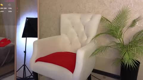 Snapshot of sophia_dreamy chatting on 03/03/25, 01:21 Sophia online show from 03/03/25, 01:21