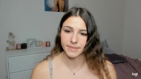 Sophia online show from 12/12/24, 06:47