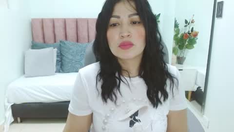 Sophia  online show from 05/05/26, 07:55