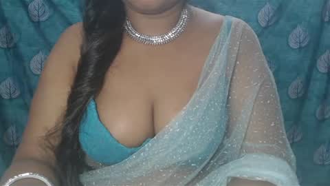 Snapshot of sophia_indian chatting on 01/10/25, 08:18 Sophia Tamil online show from 01/10/25, 08:18