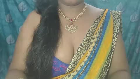 Snapshot of sophia_indian chatting on 01/11/25, 04:27 Sophia Tamil online show from 01/11/25, 04:27