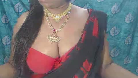 Snapshot of sophia_indian chatting on 01/22/25, 04:44 Sophia Tamil online show from 01/22/25, 04:44