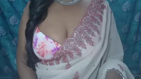 Snapshot of sophia_indian chatting on 01/23/25, 05:35 Sophia Tamil online show from 01/23/25, 05:35