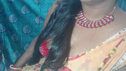 Snapshot of sophia_indian chatting on 01/24/25, 06:14 Sophia Tamil online show from 01/24/25, 06:14