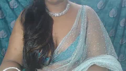 Snapshot of sophia_indian chatting on 01/25/25, 09:04 Sophia Tamil online show from 01/25/25, 09:04