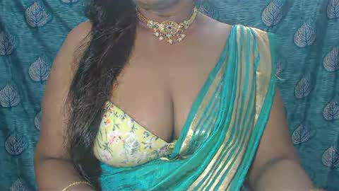 Snapshot of sophia_indian chatting on 01/29/25, 05:09 Sophia Tamil online show from 01/29/25, 05:09