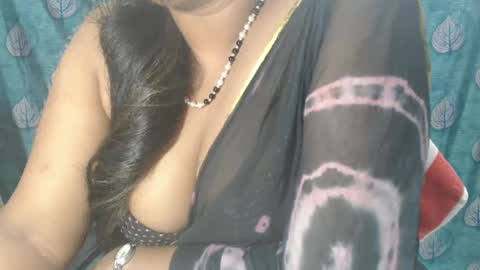 Snapshot of sophia_indian chatting on 02/07/25, 05:10 Sophia Tamil online show from 02/07/25, 05:10