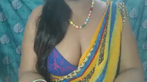 Snapshot of sophia_indian chatting on 02/25/25, 04:35 Sophia Tamil online show from 02/25/25, 04:35