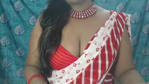 Snapshot of sophia_indian chatting on 02/26/25, 05:09 Sophia Tamil online show from 02/26/25, 05:09