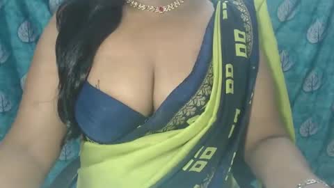 Snapshot of sophia_indian chatting on 09/21/25, 05:53 Sophia Tamil online show from 09/21/25, 05:53