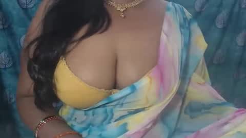 Snapshot of sophia_indian chatting on 10/11/25, 07:29 Sophia Tamil online show from 10/11/25, 07:29