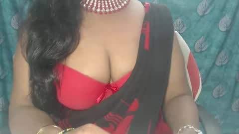 Snapshot of sophia_indian chatting on 10/21/25, 05:30 Sophia Tamil online show from 10/21/25, 05:30
