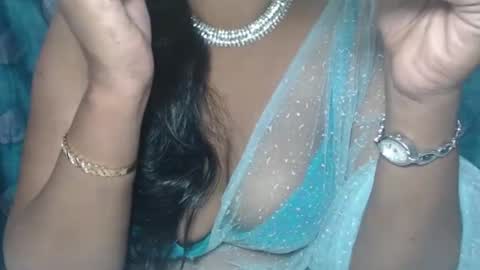 Snapshot of sophia_indian chatting on 10/22/25, 06:13 Sophia Tamil online show from 10/22/25, 06:13