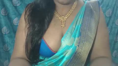 Snapshot of sophia_indian chatting on 11/22/25, 05:06 Sophia Tamil online show from 11/22/25, 05:06