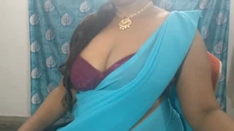 Snapshot of sophia_indian chatting on 07/21/26, 03:53 Sophia Tamil online show from 07/21/26, 03:53