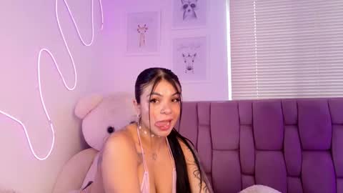 Snapshot of sophia_karsonn chatting on 11/21/25, 09:46 Sophia Carson online show from 11/21/25, 09:46