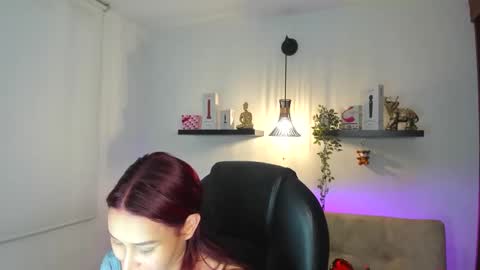 sophia_miller4 online show from 04/09/26, 11:54