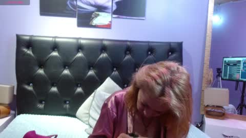 Snapshot of sophia_ny chatting on 01/16/25, 02:09 SOPHIA online show from 01/16/25, 02:09