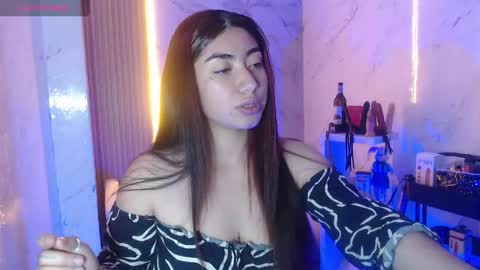 Sophia online show from 05/05/26, 03:36
