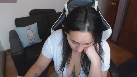 sophiaa_vega_ online show from 04/14/26, 11:49