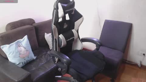 sophiaa_vega_ online show from 07/03/26, 10:05