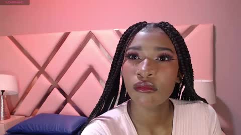 Sophie online show from 09/19/25, 03:30