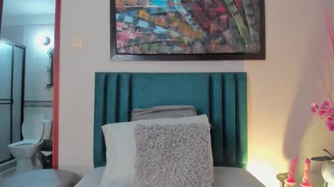 sophiacolliins online show from 09/13/25, 01:00